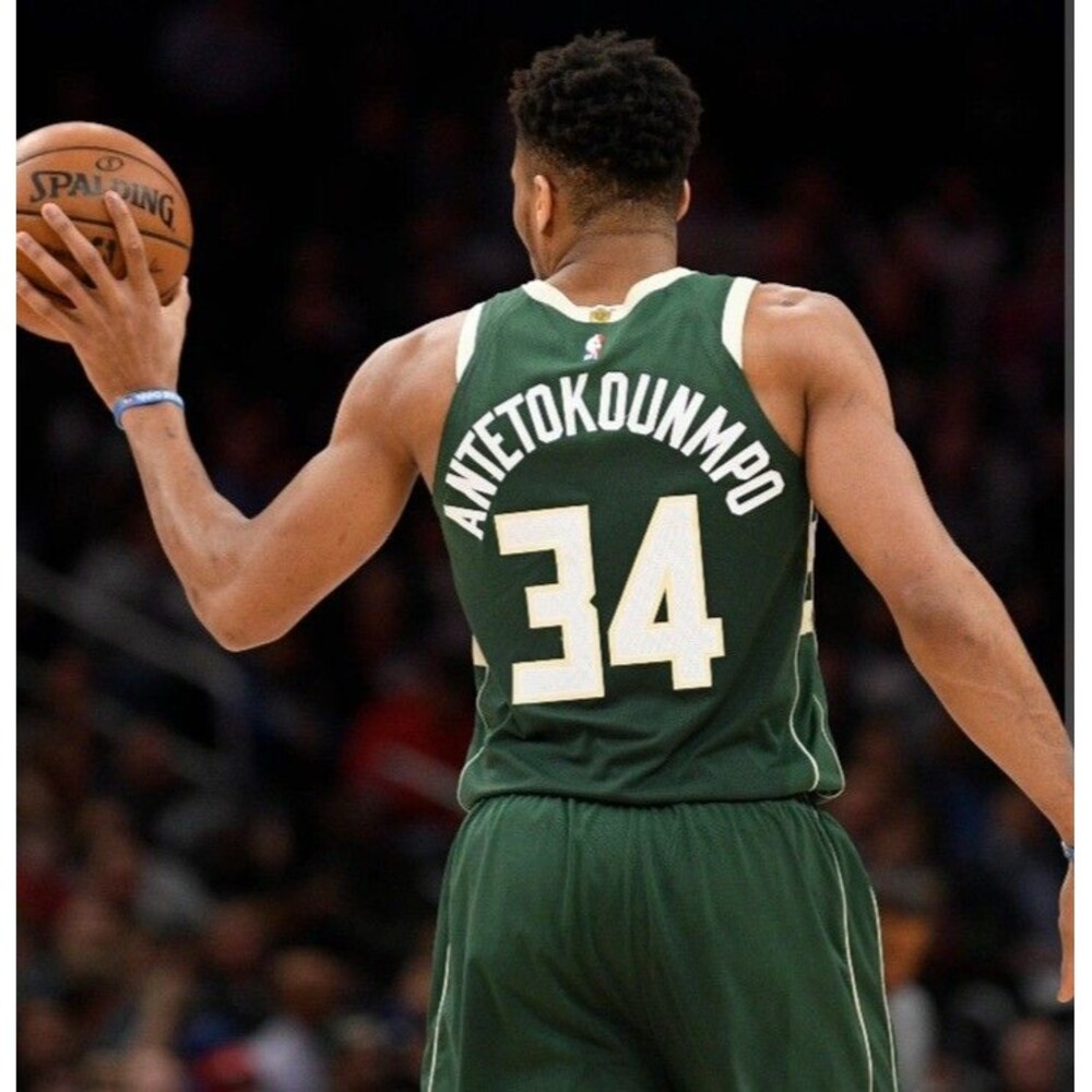 Giannis Antetokounmpo (Nike)-(Bucks)-(Green)-(Jersey)-(New Cond.)-(Size:XL)-$95 - Picture 10 of 12